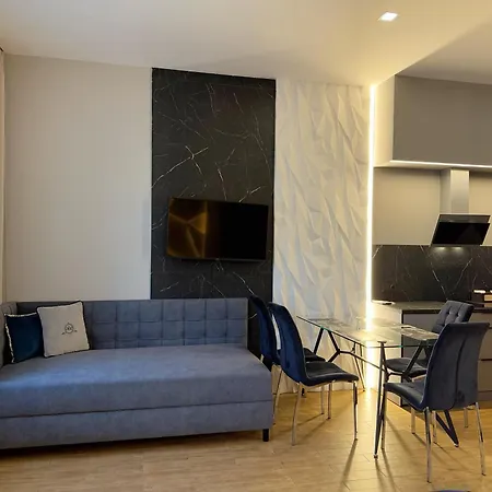 Family Boutique 2 - For 5 Guests Appartamento Leopoli