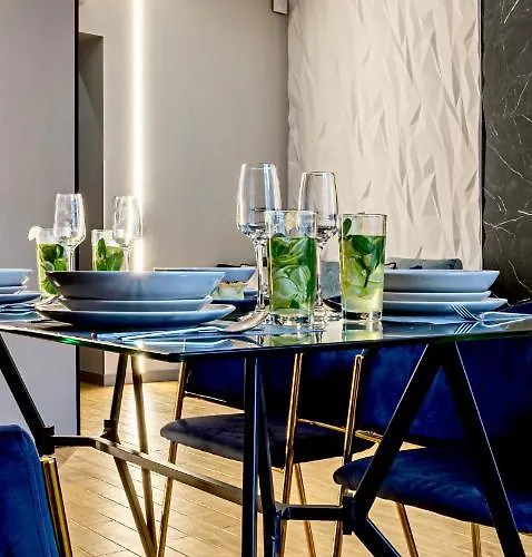 Family Boutique 2 * Leópolis