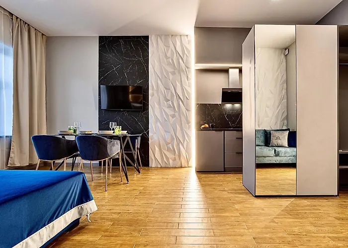 Family Boutique 2 * Leópolis